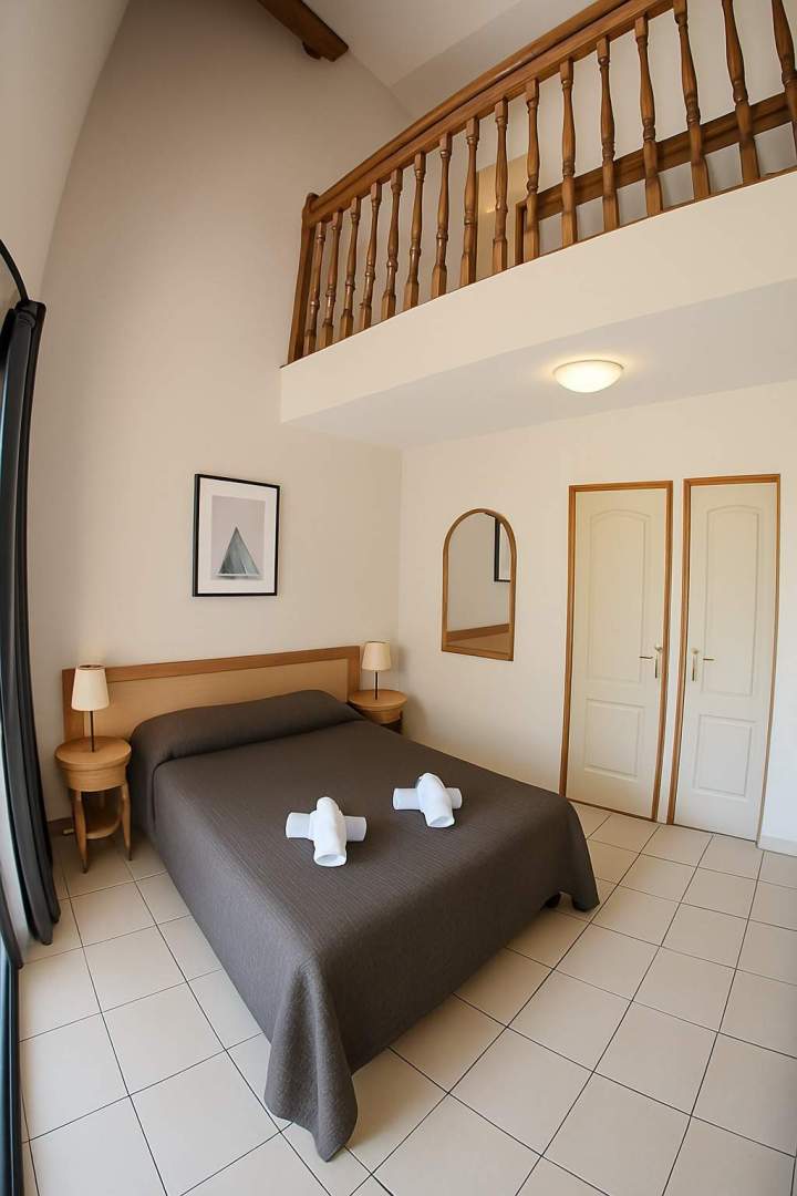 Location de chambre familiale, Ota