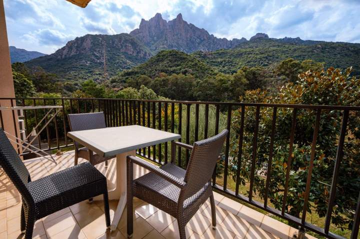 Location chambre avec terrasse Porto-Ota