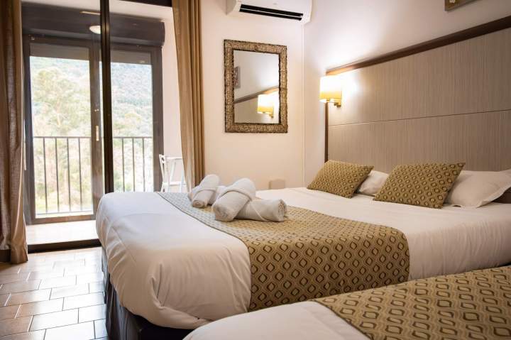 Hôtel de luxe avec piscine Porto-Ota